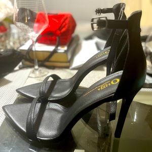 Black Stiletto Size 10 Heel.